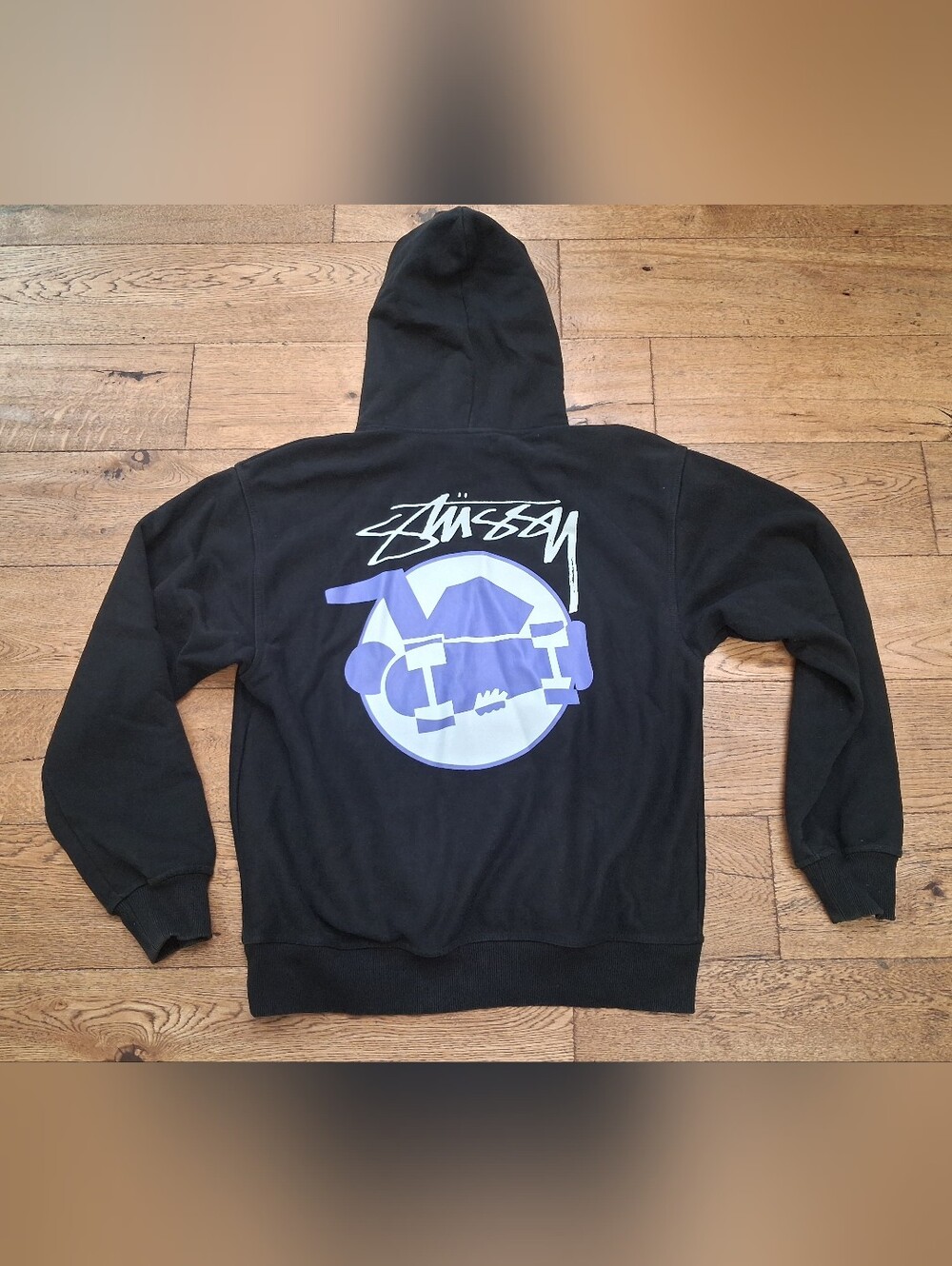 $300 Stüssy Men's Skateman Hoodie Size Large